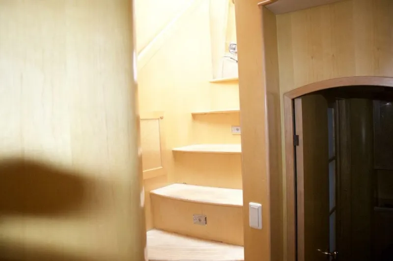 Slide: The Image of McKinna 57 Pilothouse 2002 - 5740913