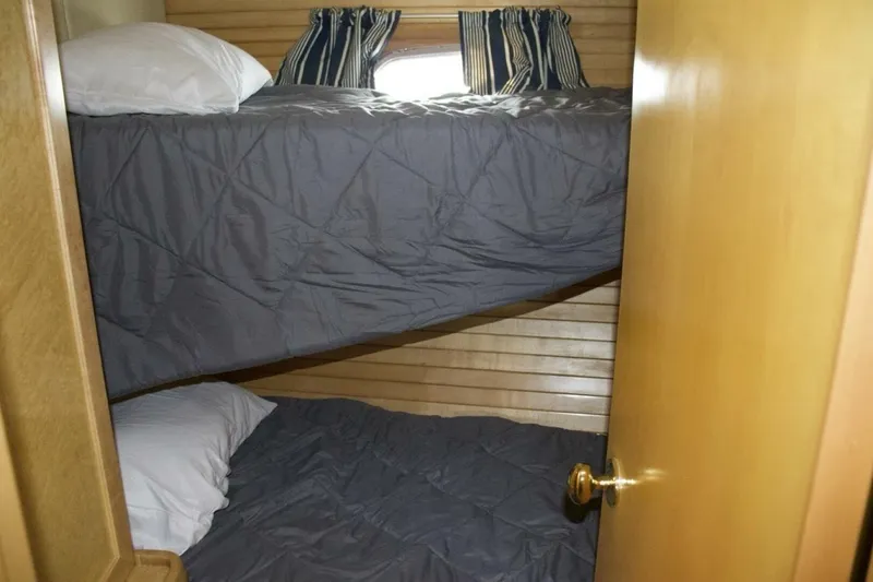 Slide: The Image of McKinna 57 Pilothouse 2002 - 5740926