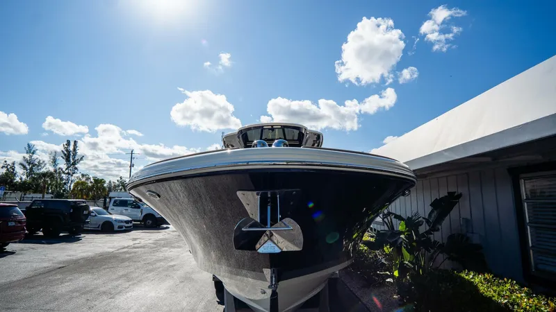 Slide: The Image of Chris-Craft Catalina 2025 - 5748163