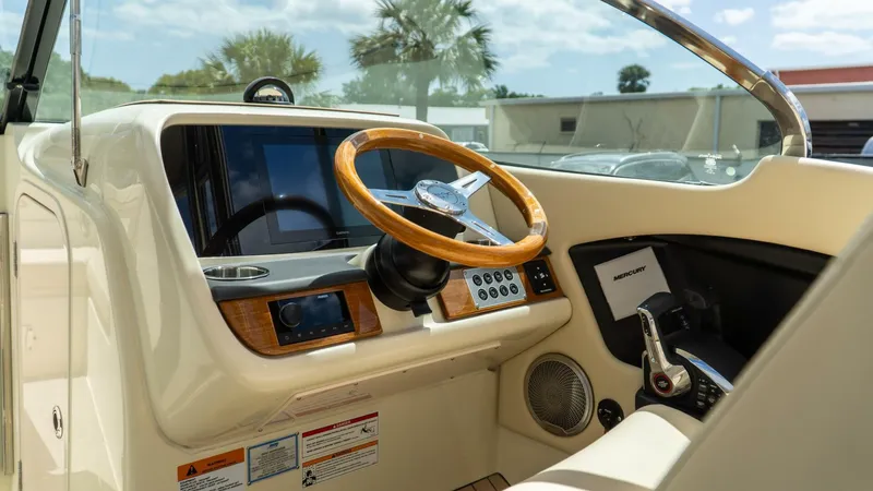 Slide: The Image of Chris-Craft Calypso 2025 - 5747710