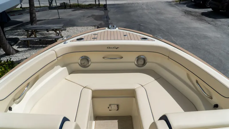 Slide: The Image of Chris-Craft Calypso 2025 - 5747727