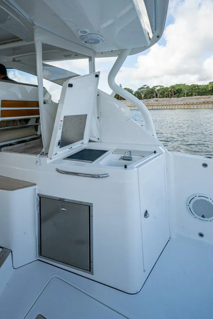 Slide: The Image of Pursuit 365DC 2019 - 5741366