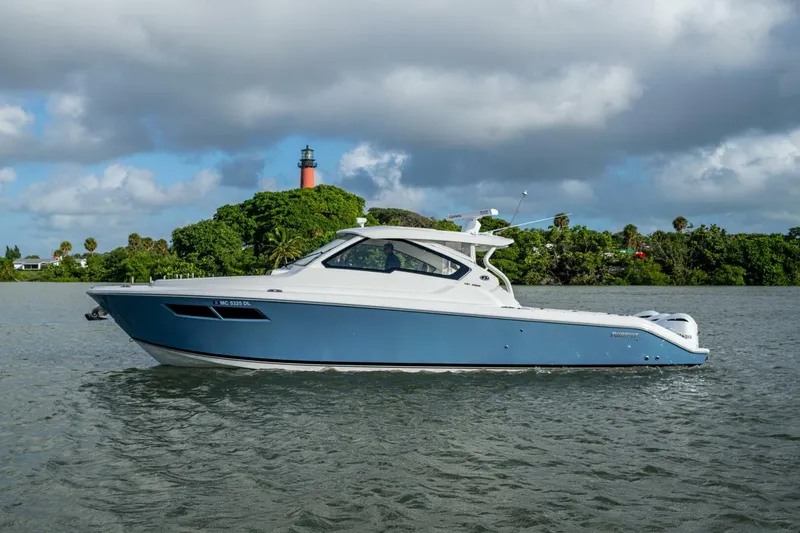 Slide: The Image of Pursuit 365DC 2019 - 5741388