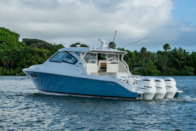 Slide: The Image of Pursuit 365DC 2019 - 5741397