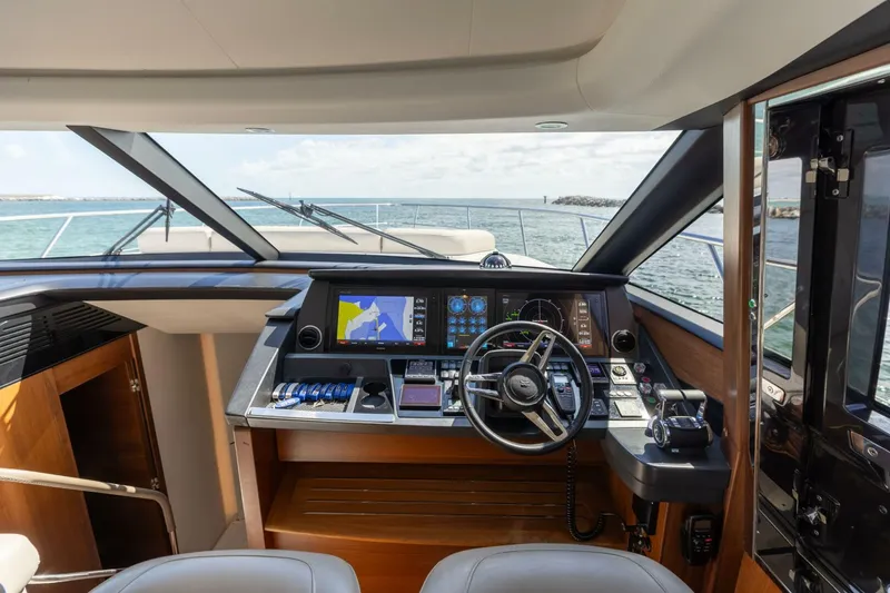 Slide: The Image of Princess S65 2019 - 5987246