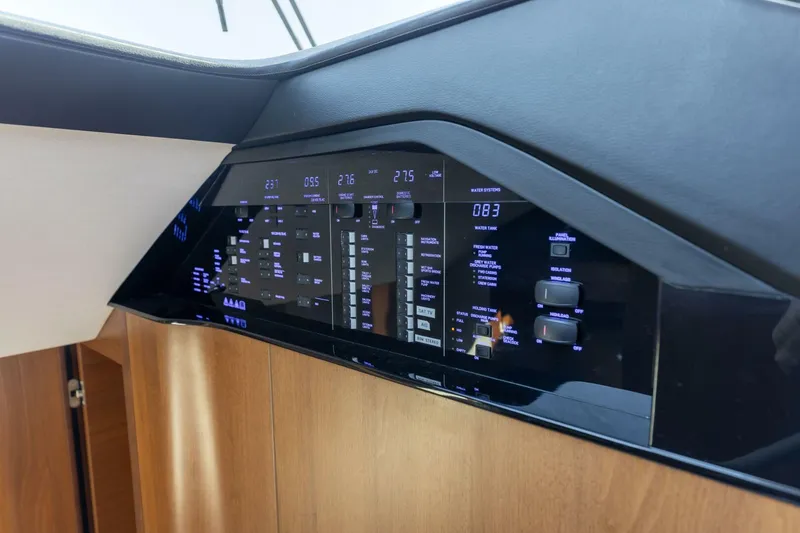 Slide: The Image of Princess S65 2019 - 5987301