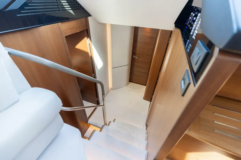 Slide: The Image of Princess S65 2019 - 5987297