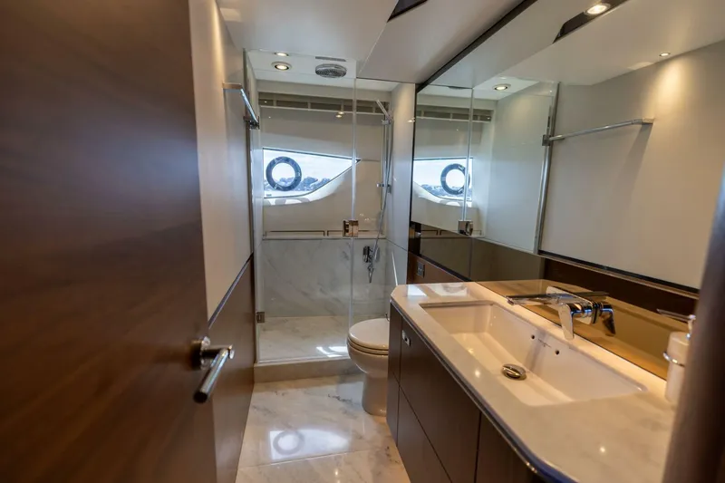 Slide: The Image of Princess S65 2019 - 5987267