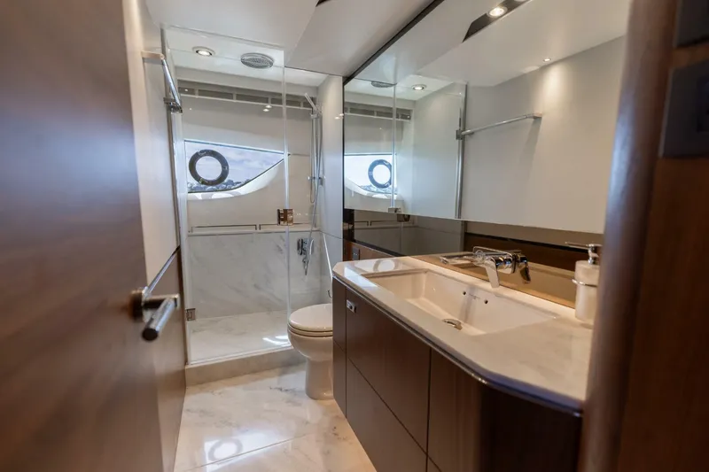 Slide: The Image of Princess S65 2019 - 5987269