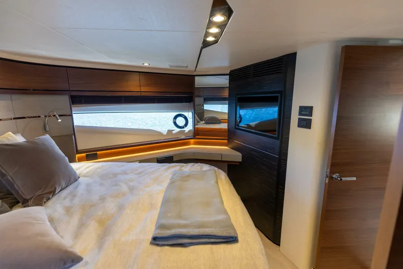 Slide: The Image of Princess S65 2019 - 5987313