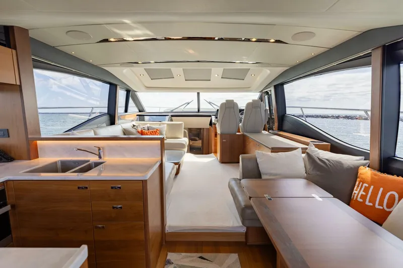 Slide: The Image of 2019 Princess S65-CREWSZING- Salon - 5987225