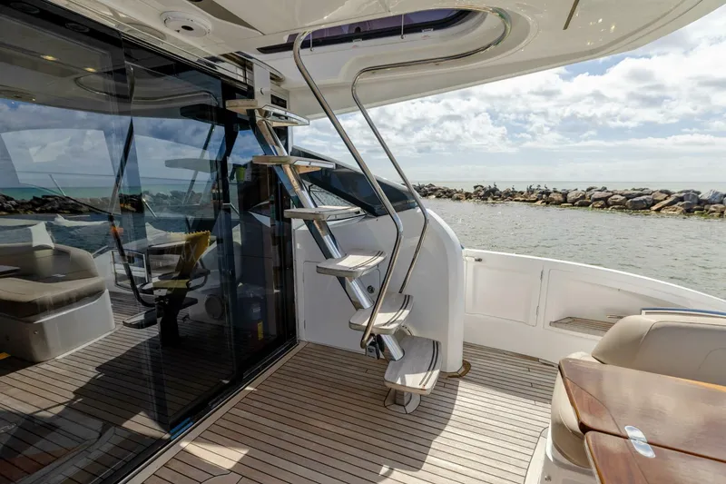 Slide: The Image of Princess S65 2019 - 5987276