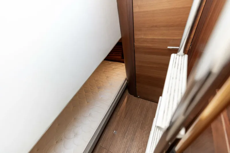 Slide: The Image of Princess S65 2019 - 5987332