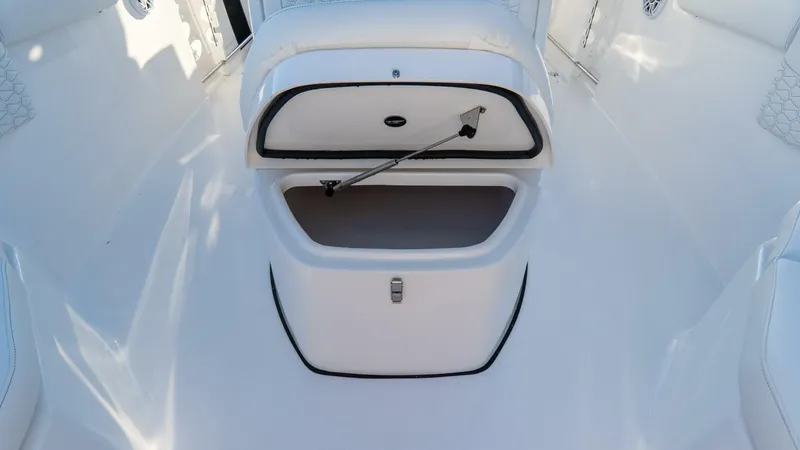 Slide: The Image of Tidewater 272 CC Adventure 2026 - 5797982