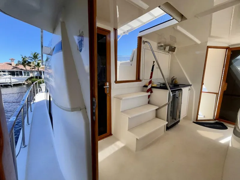 Slide: The Image of Hatteras 48 Motor Yacht 1981 - 5757905