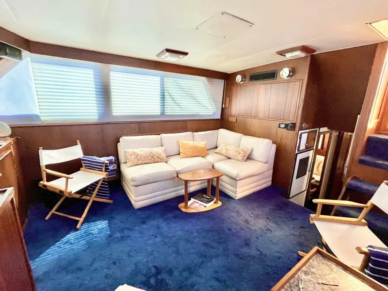 Slide: The Image of Hatteras 48 Motor Yacht 1981 - 5757915