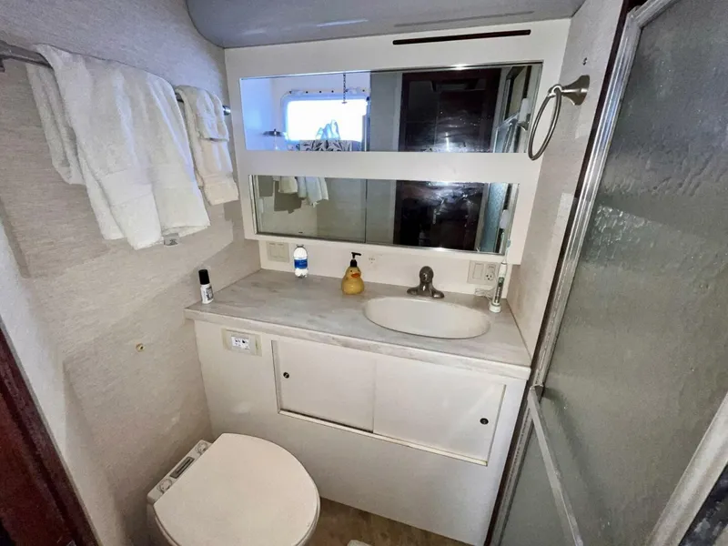 Slide: The Image of Hatteras 48 Motor Yacht 1981 - 5757930