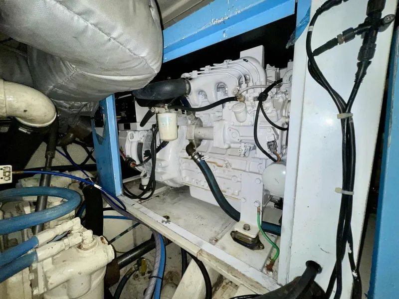 Slide: The Image of Hatteras 48 Motor Yacht 1981 - 5757940