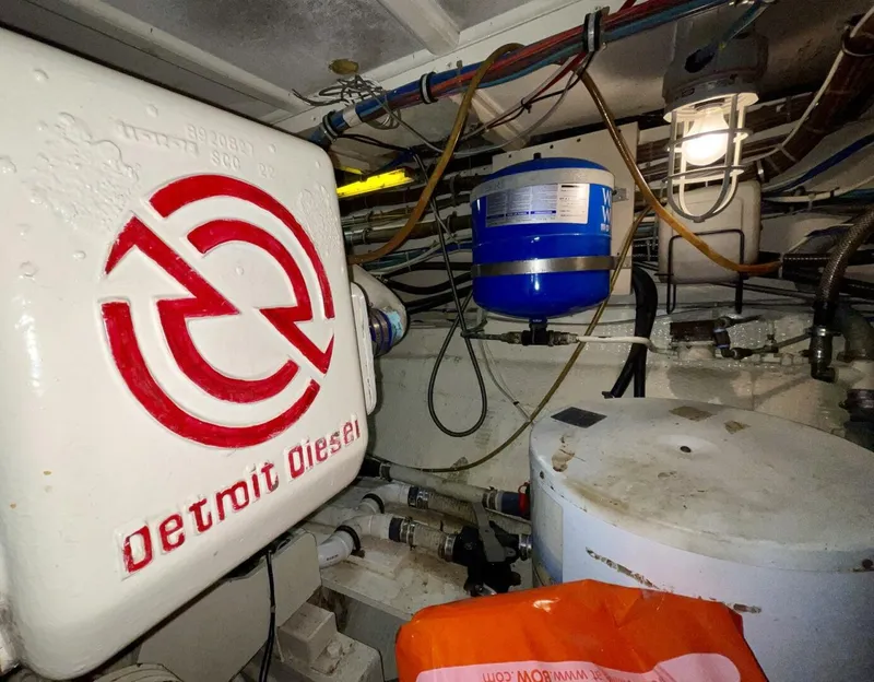 Slide: The Image of Hatteras 48 Motor Yacht 1981 - 5757946