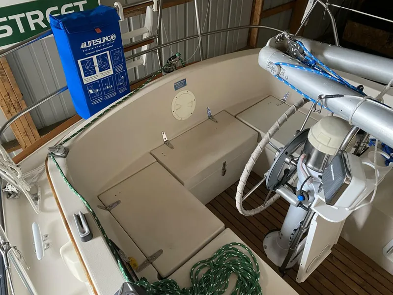 Slide: The Image of Hinterhoeller Nonsuch 26 1984 - 5742676