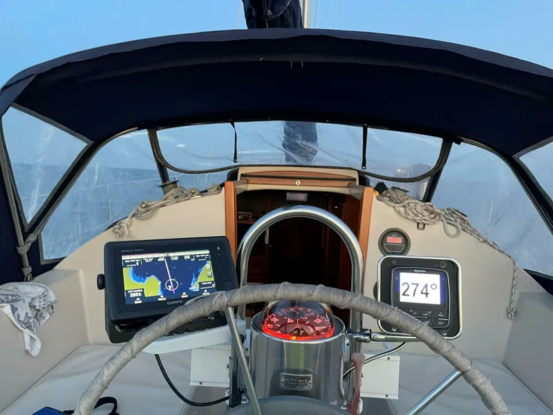 Slide: The Image of Hinterhoeller Nonsuch 26 1984 - 5742744