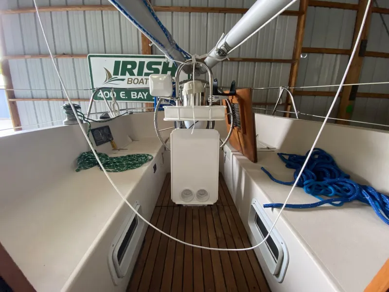 Slide: The Image of Hinterhoeller Nonsuch 26 1984 - 5742738