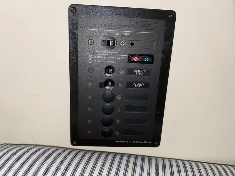 Slide: The Image of Hinterhoeller Nonsuch 26 1984 - 5742700