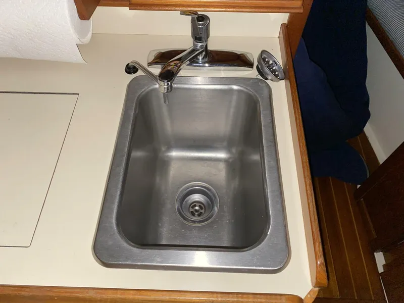 Slide: The Image of Hinterhoeller Nonsuch 26 1984 - 5742704