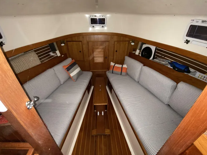 Slide: The Image of Hinterhoeller Nonsuch 26 1984 - 5742707