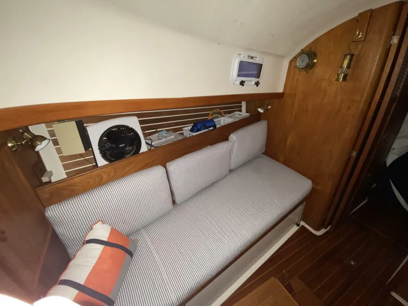 Slide: The Image of Hinterhoeller Nonsuch 26 1984 - 5742715