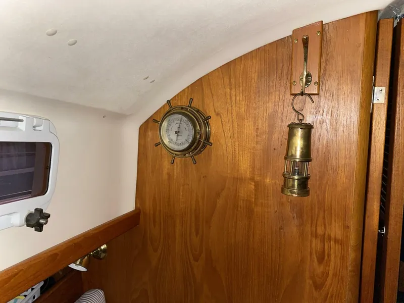 Slide: The Image of Hinterhoeller Nonsuch 26 1984 - 5742716