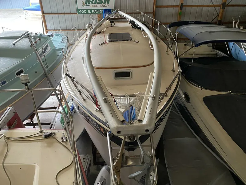 Slide: The Image of Hinterhoeller Nonsuch 26 1984 - 5742637