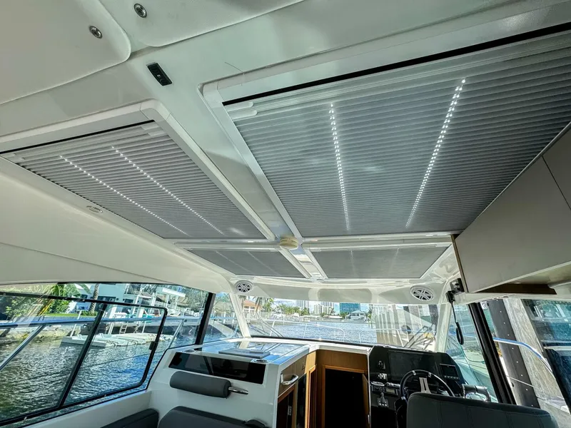 Slide: The Image of Beneteau Antares 11 2022 - 5742507