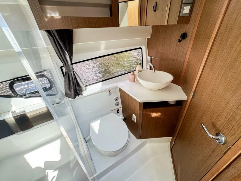 Slide: The Image of Beneteau Antares 11 2022 - 5742478