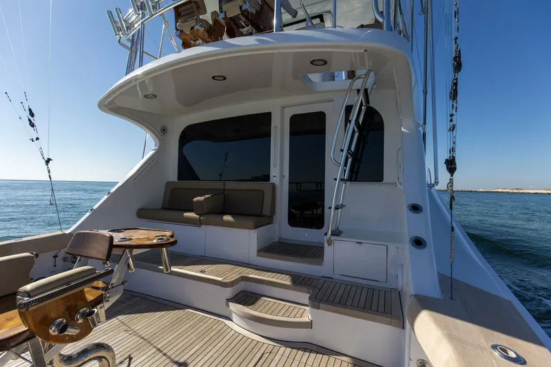 Slide: The Image of 2008 60 Hatteras Blacksmith Stern Deck (1) - 5743694