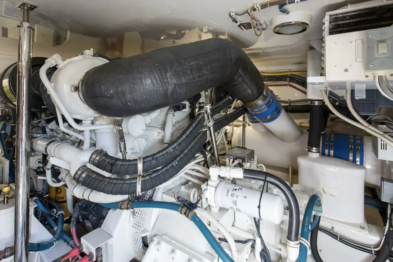 Slide: The Image of 2008 60 Hatteras Blacksmith Engine Room (4) - 5743705