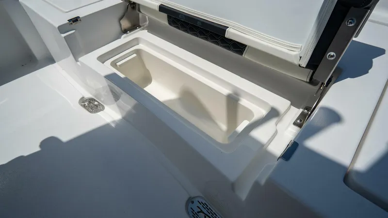 Slide: The Image of Tidewater Bay Max 2026 - 5798882