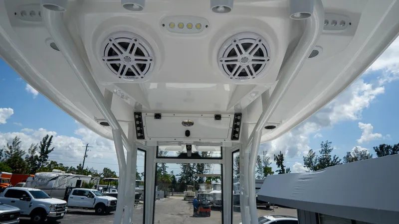 Slide: The Image of Tidewater Bay Max 2026 - 5798885