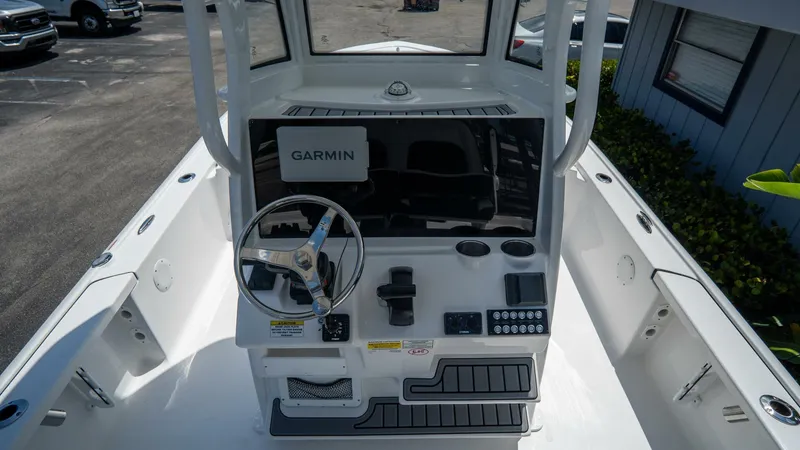 Slide: The Image of Tidewater Bay Max 2026 - 5798890