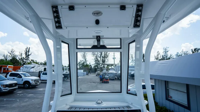 Slide: The Image of Tidewater Bay Max 2026 - 5798896