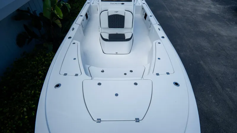 Slide: The Image of Tidewater Bay Max 2026 - 5798899