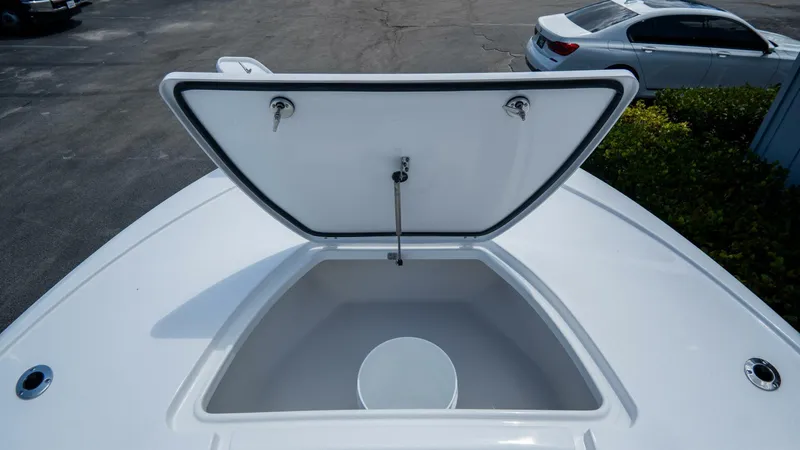 Slide: The Image of Tidewater Bay Max 2026 - 5798903