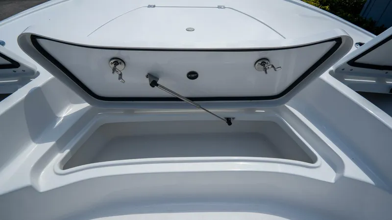 Slide: The Image of Tidewater Bay Max 2026 - 5798904