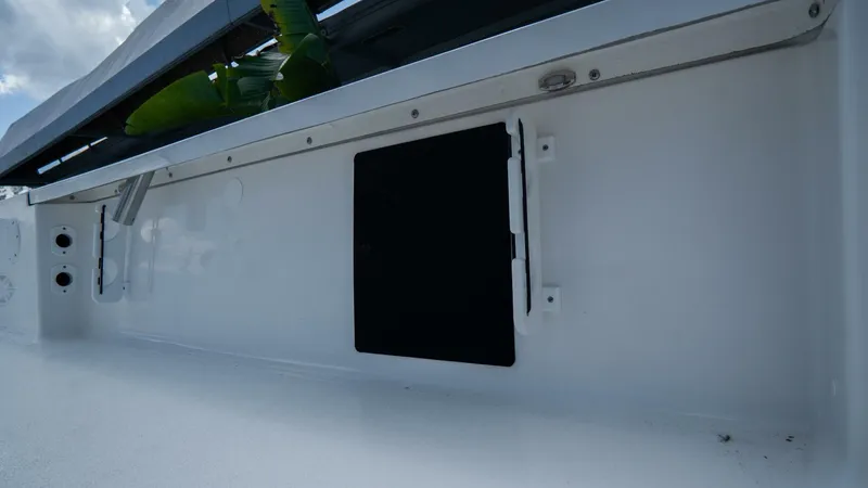 Slide: The Image of Tidewater Bay Max 2026 - 5798914