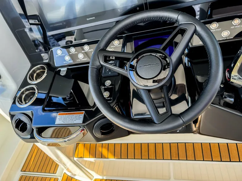 Slide: The Image of Wellcraft 38 T-Top 2026 - 5849568