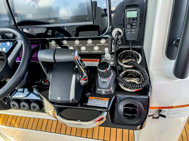 Slide: The Image of Wellcraft 38 T-Top 2026 - 5849567