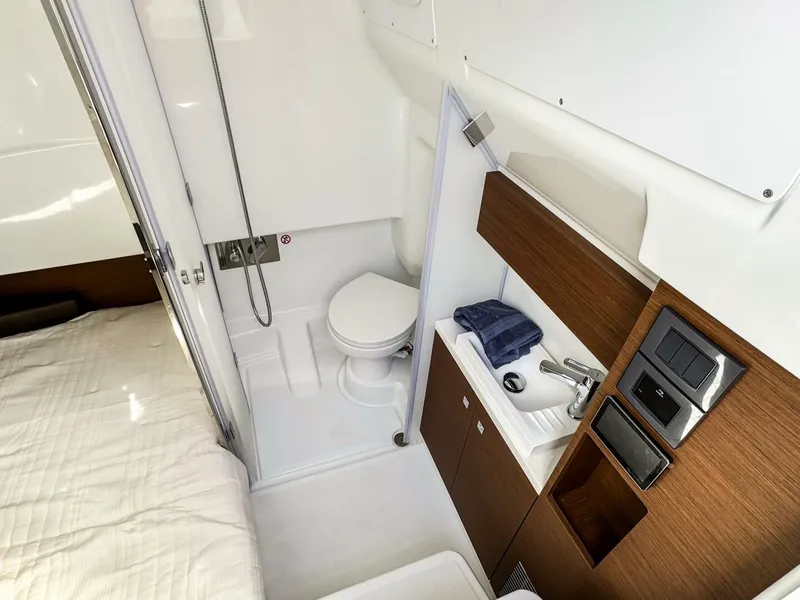 Slide: The Image of Wellcraft 38 T-Top 2026 - 5849563