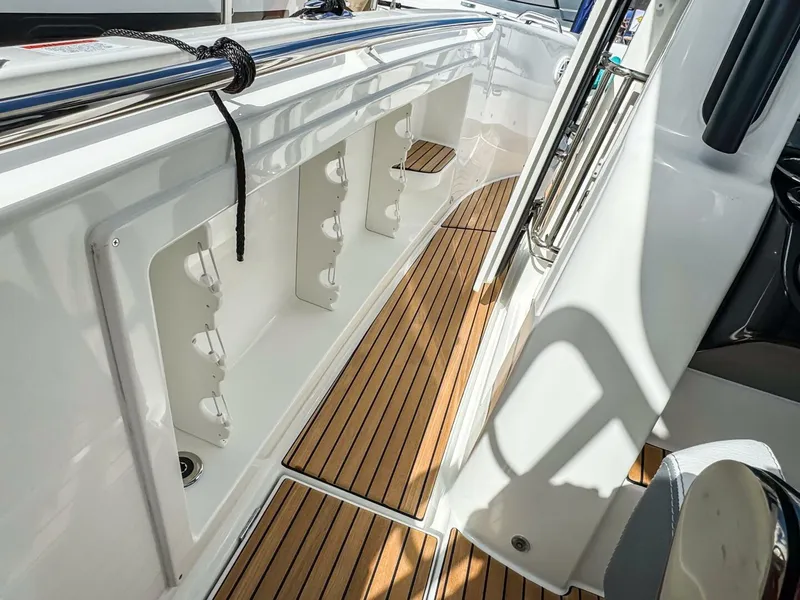 Slide: The Image of Wellcraft 38 T-Top 2026 - 5849559