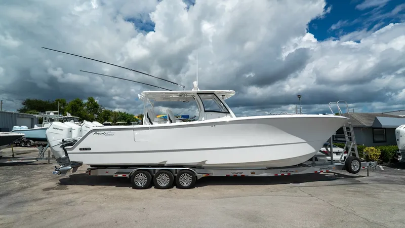 The Image of Front Runner Cat 2026 - 5743976