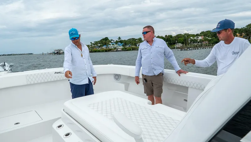 Slide: The Image of Front Runner Cat 2026 - 5799642